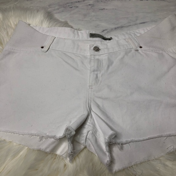 Topshop maternity shorts - Picture 2 of 7